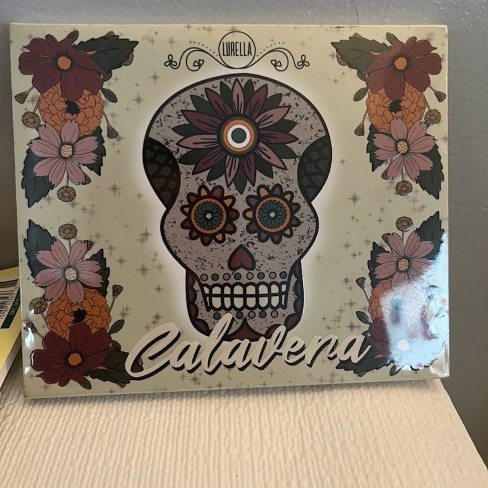 Lurella eyeshadows palette Calavera
